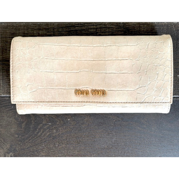 MIU MIUBeige Croc-Embossed Leather Wallet One Size